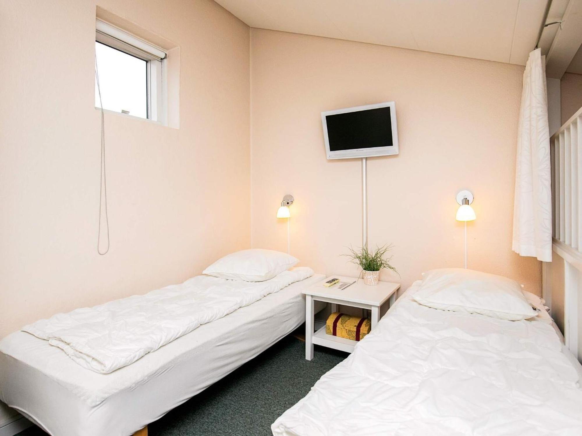 4 Person Holiday Home On A Holiday Park In Fåborg Exteriör bild
